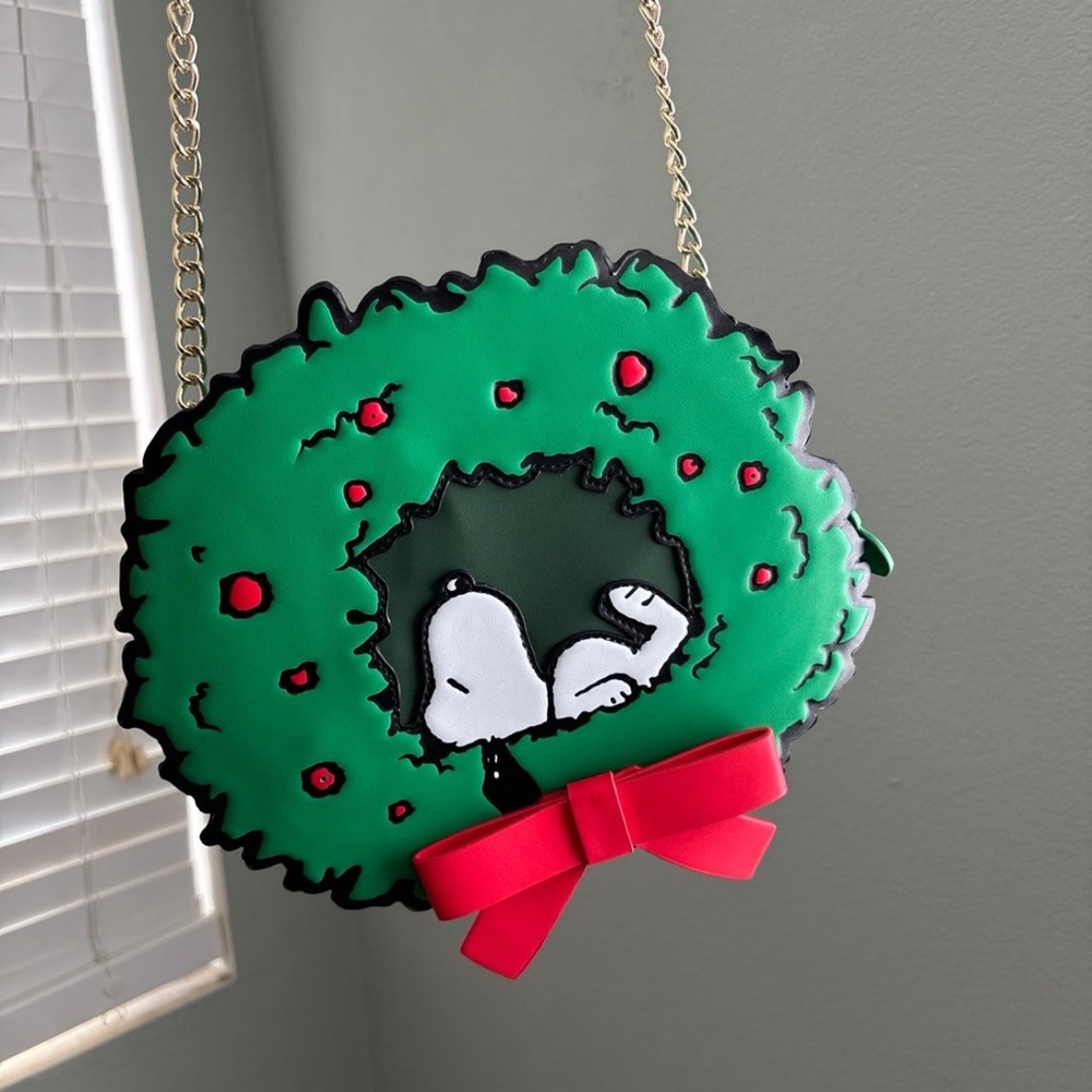 Snoopy purse